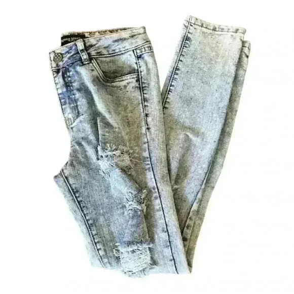 Twentyone Black By Rue 21 Distressed Skinny Jeans Size 3/4R - Picture 1 of 7